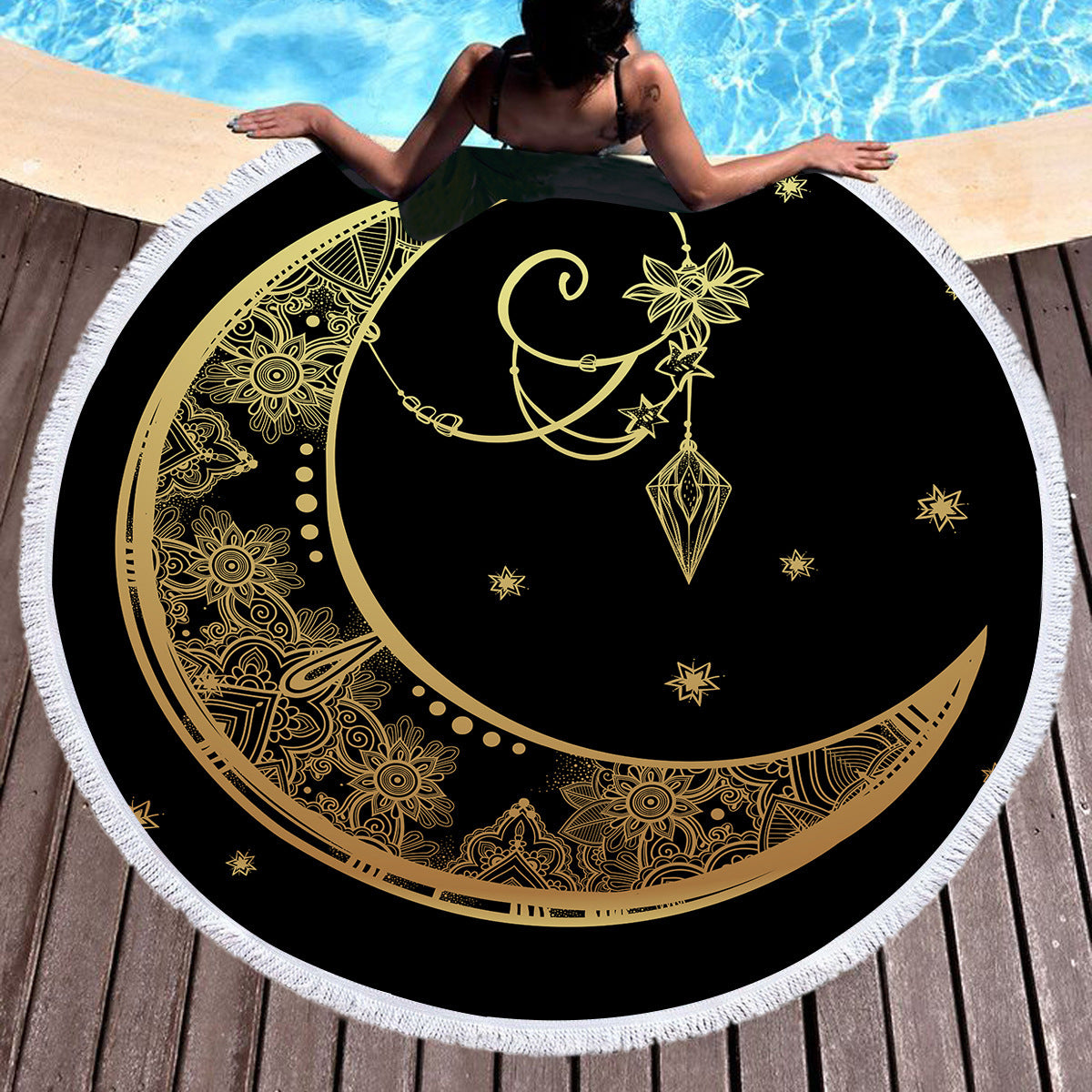 Golden microfiber beach towel with customizable design, soft and lightweight, perfect for sunbathing and beach outings.